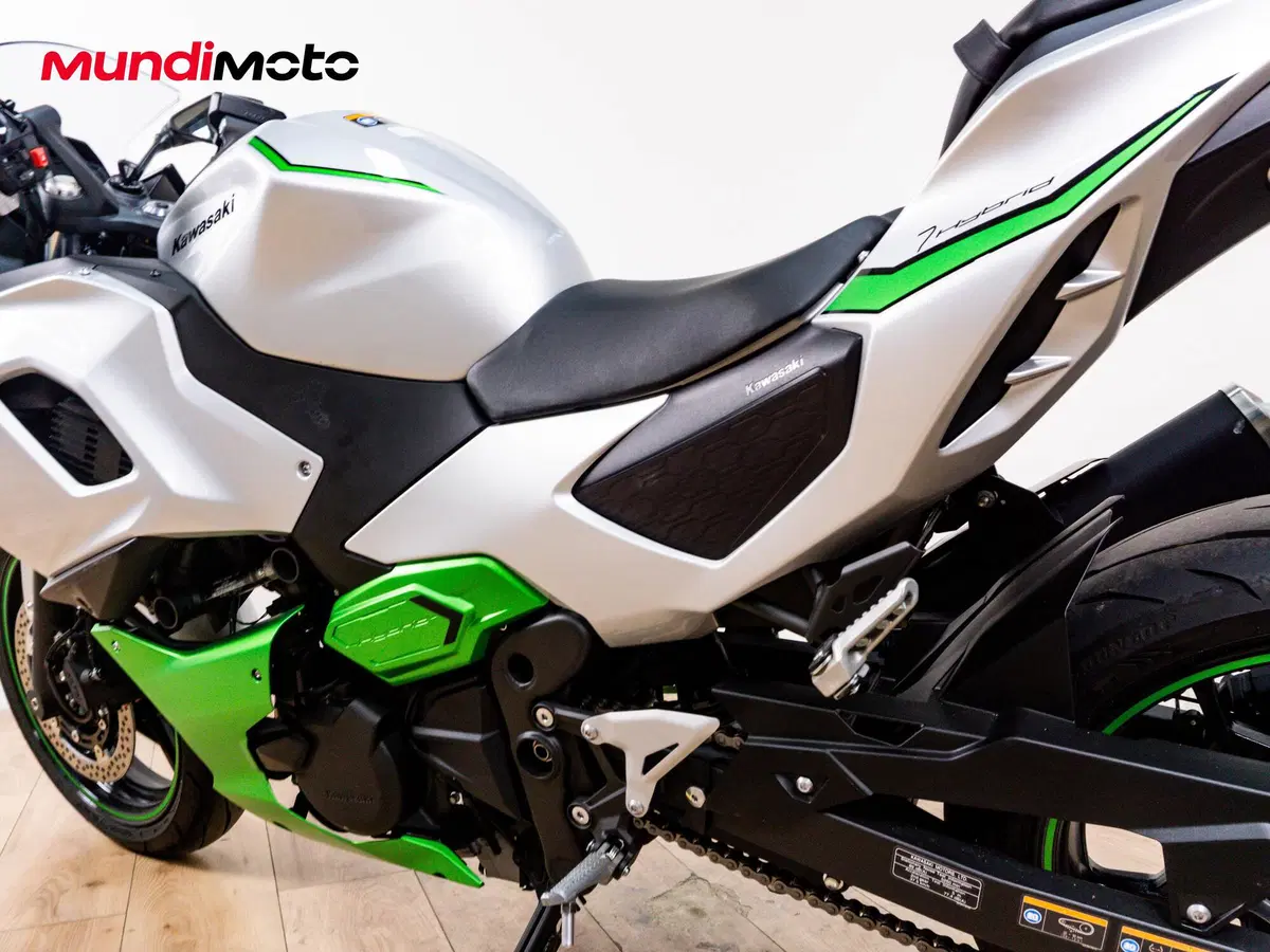 Kawasaki Ninja 7 Hybrid (2024 - 26) (10)