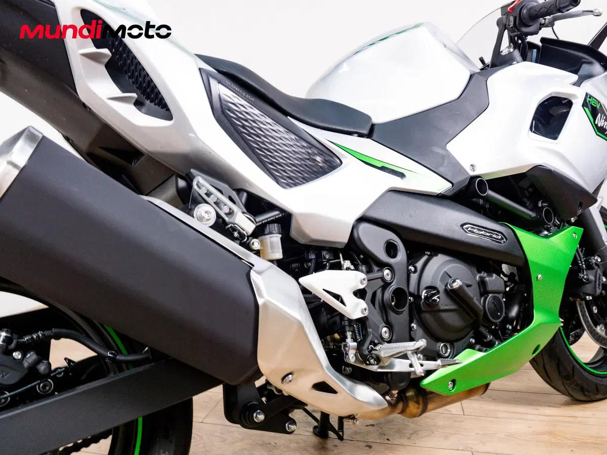 Kawasaki Ninja 7 Hybrid (2024 - 26) (4)