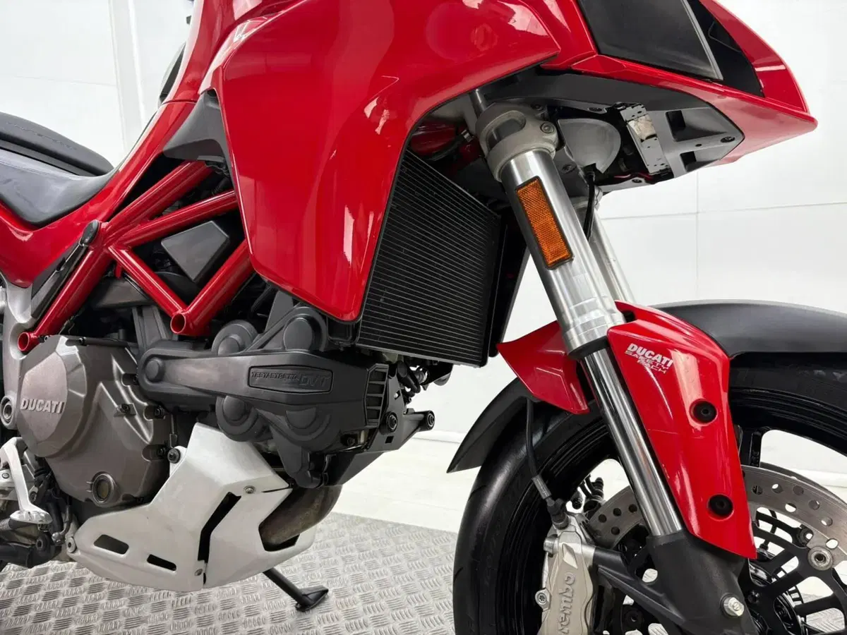 Ducati Multistrada 1200 S Touring (2013 - 14) (10)