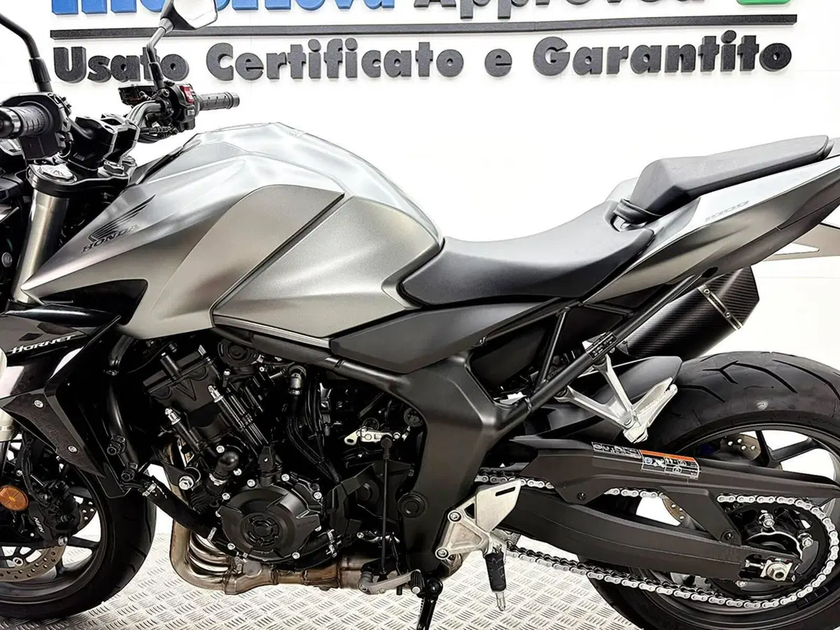 Honda CB 1000 Hornet (2025 - 26) (16)