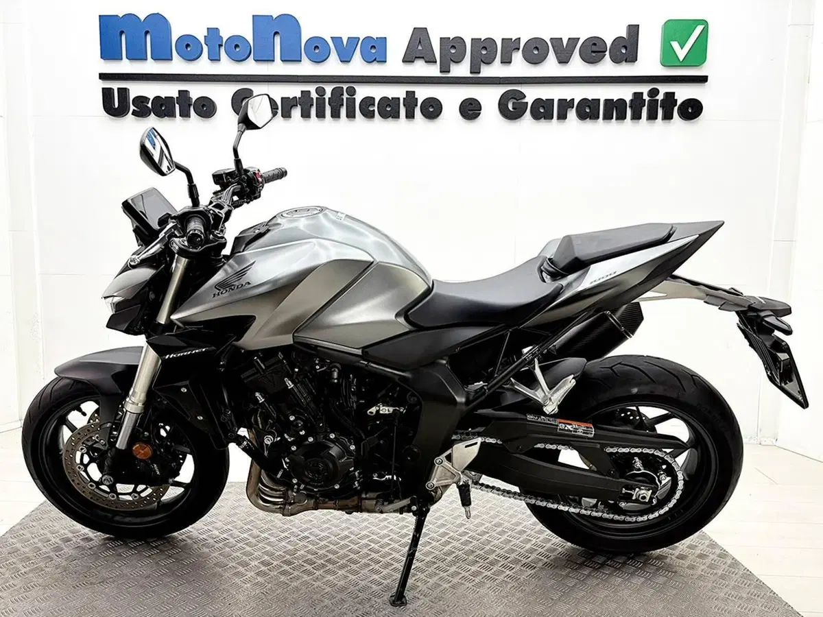 Honda CB 1000 Hornet (2025 - 26) (2)