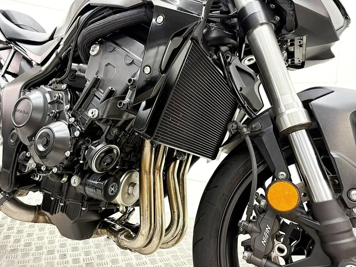 Honda CB 1000 Hornet (2025 - 26) (10)
