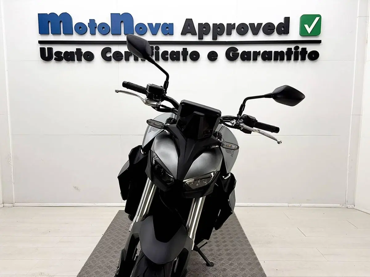 Honda CB 1000 Hornet (2025 - 26) (4)