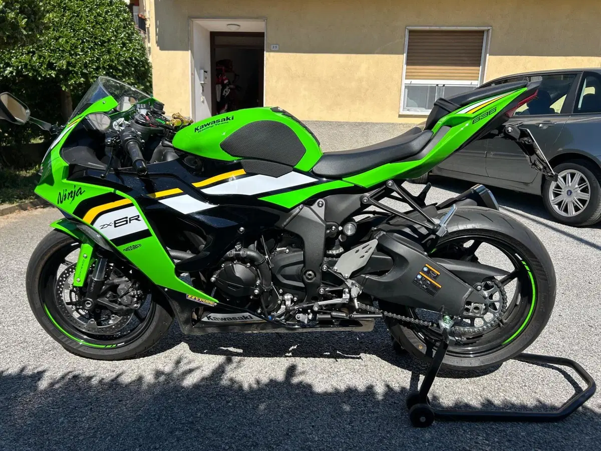 Kawasaki Ninja 636 ZX-6R (2024 - 26) (2)