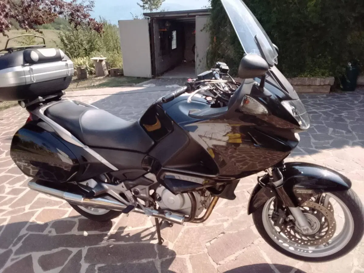 Honda Deauville 700 ABS (5)