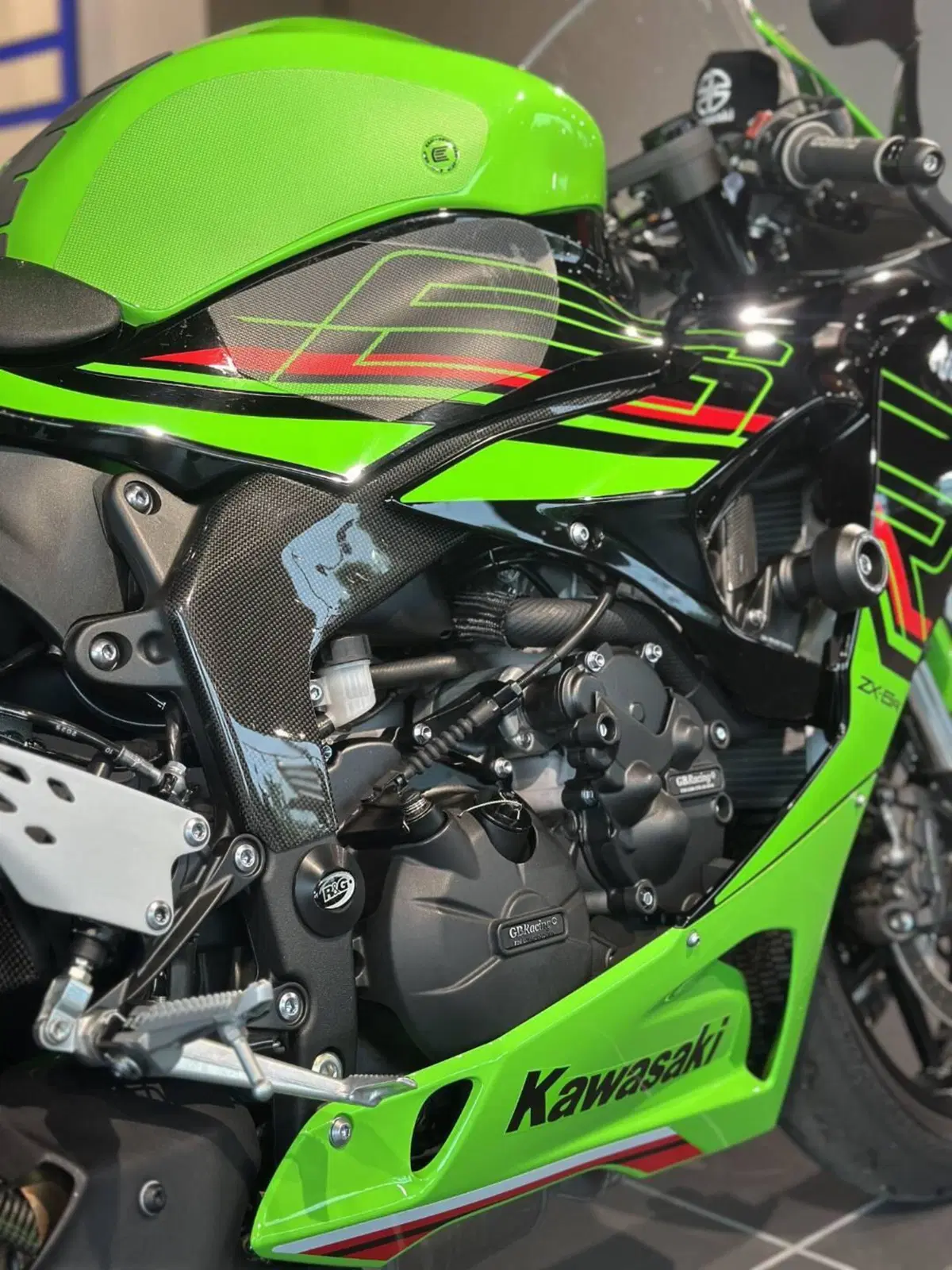 Kawasaki Ninja 636 ZX-6R (2024 - 26) (6)