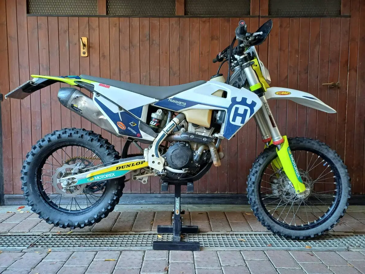 Husqvarna FE 250 (2022) (2)