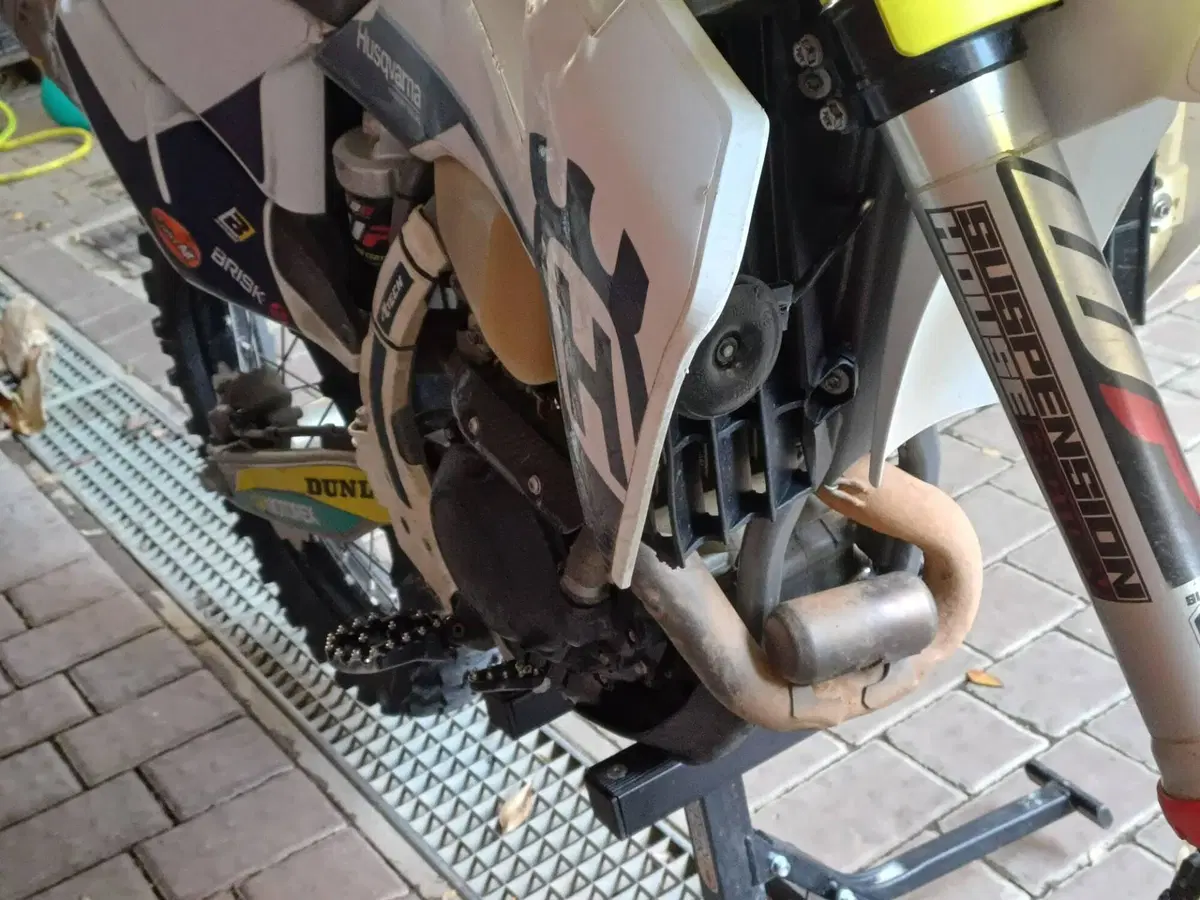 Husqvarna FE 250 (2022) (3)