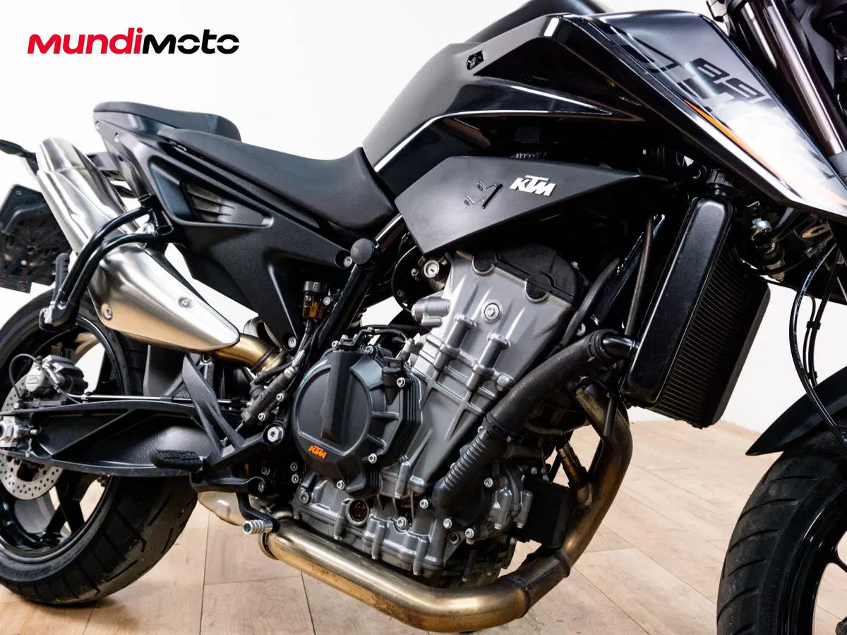 KTM 890 Duke (2021 - 23) (5)