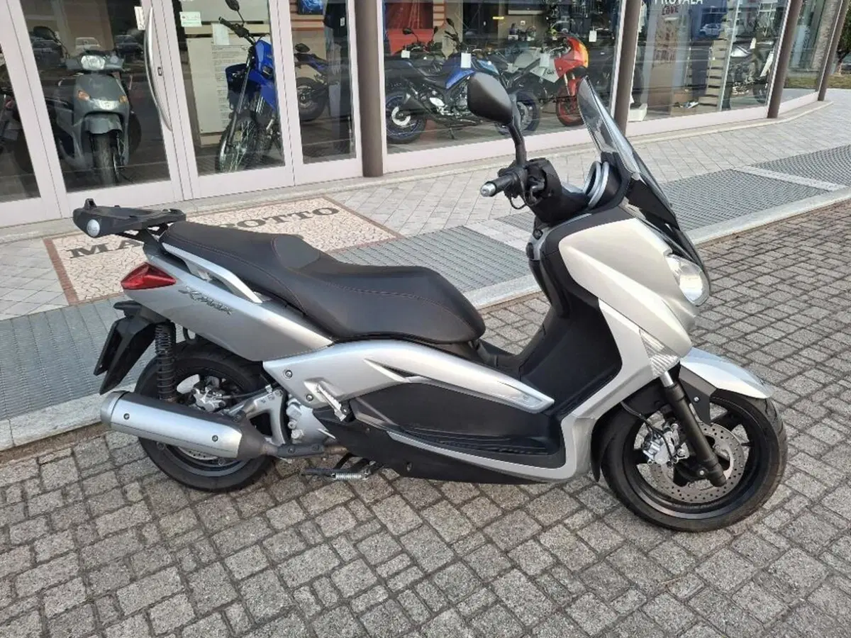 Yamaha X-Max 250 (2010 - 13)