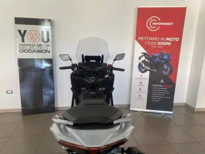 Yamaha T-Max 560 Tech Max (2025 - 26) usata