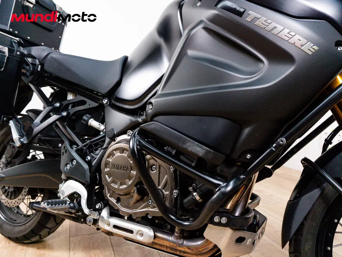 Yamaha XT1200Z Super Ténéré First Edition (2010 - 11) (5)