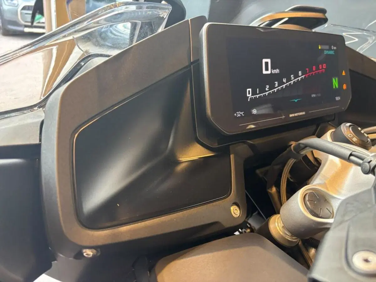 Bmw R 1250 RT (2021 - 25) (7)