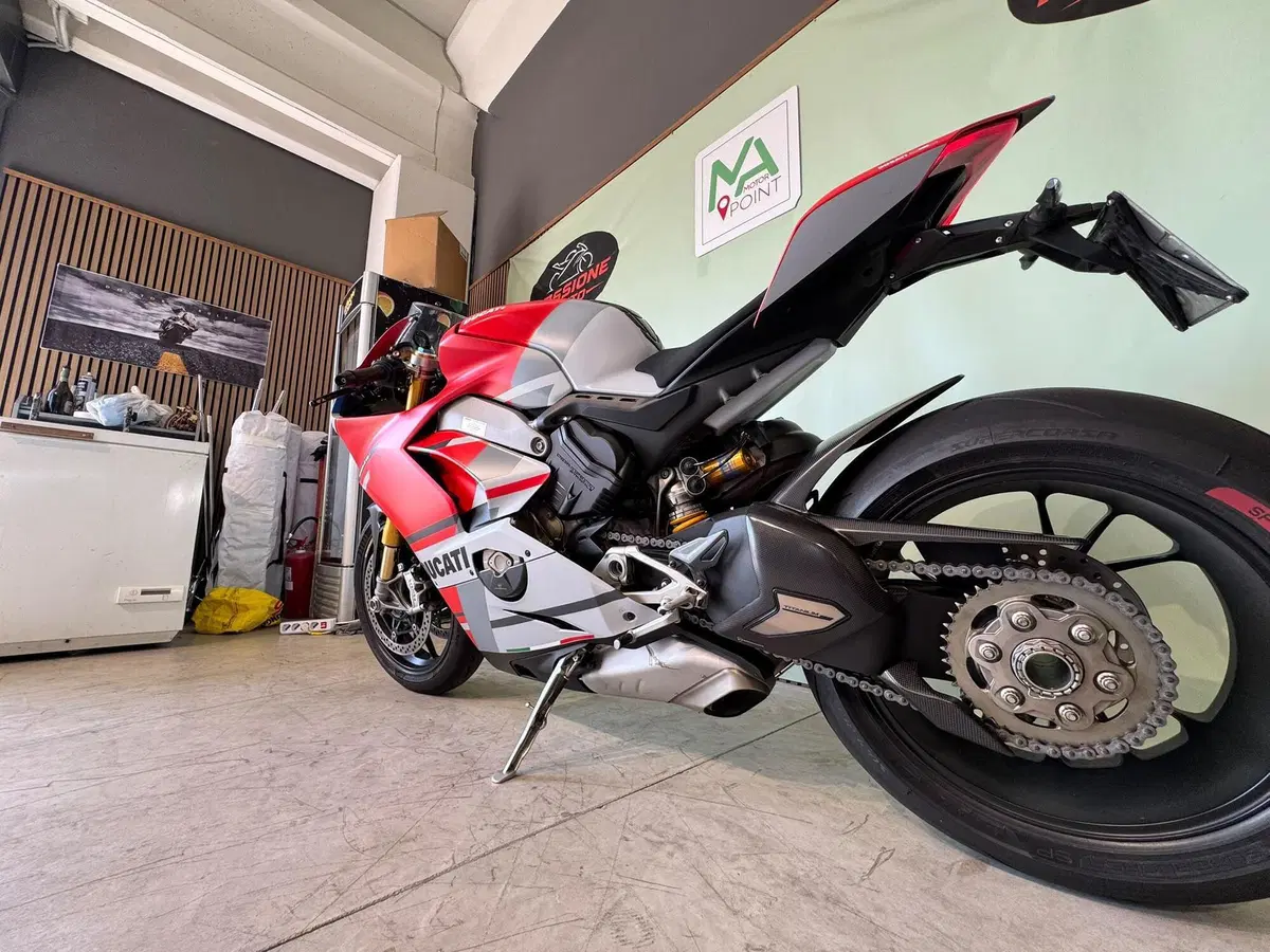 Ducati Panigale V4 S 1100 Corse (2019) (4)