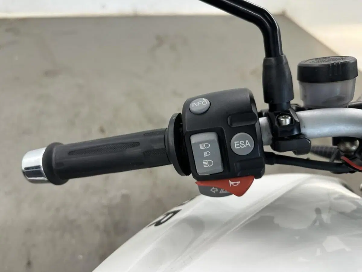 Bmw R 1200 R (2006 - 11) (8)