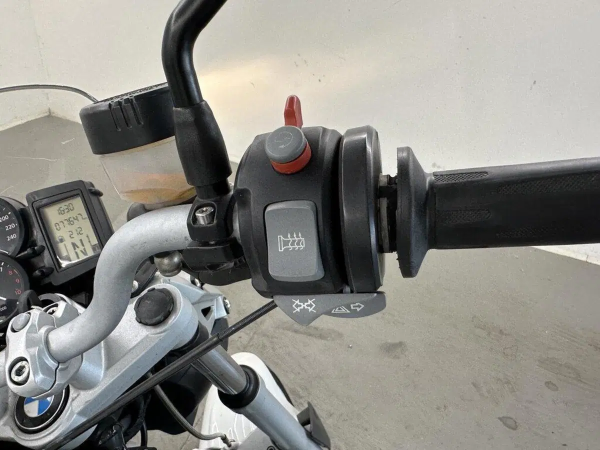 Bmw R 1200 R (2006 - 11) (10)
