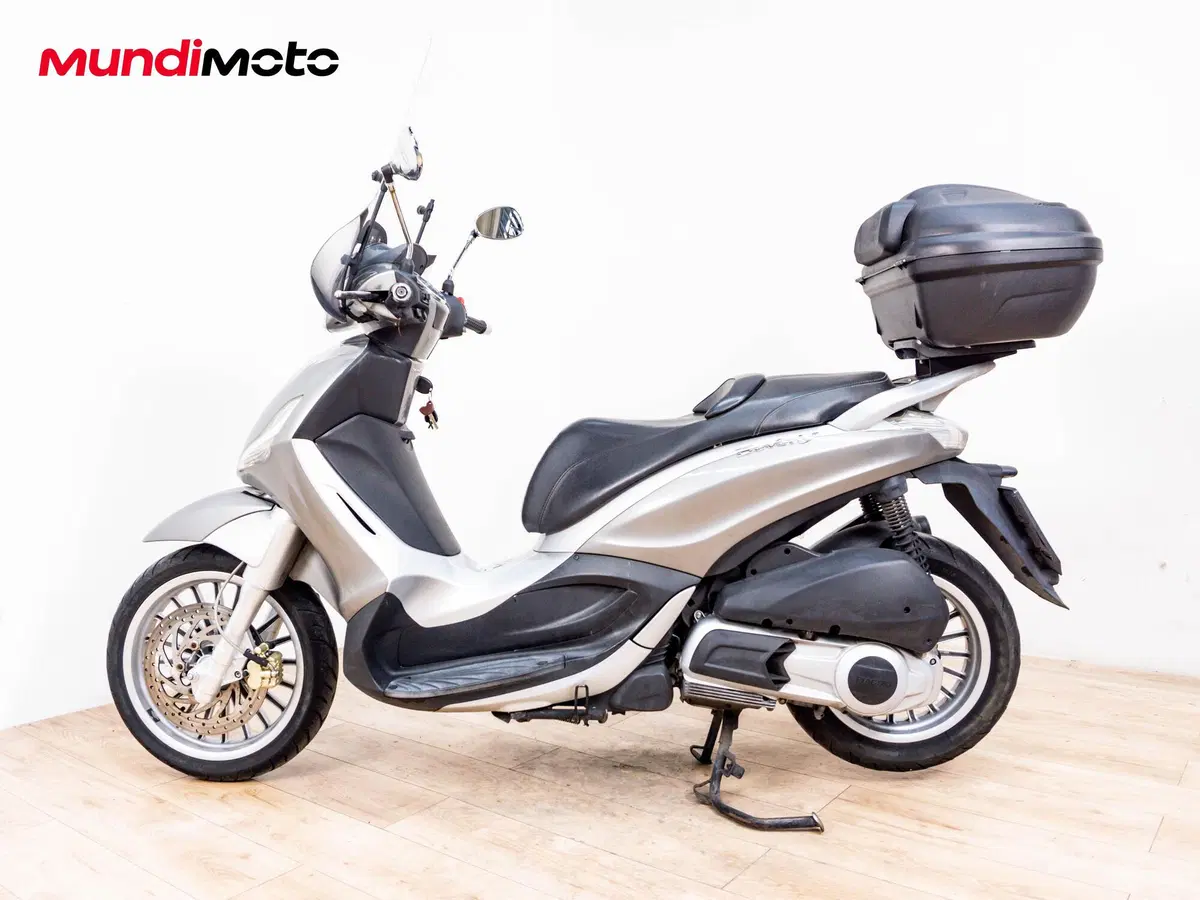 Piaggio Beverly 350 SportTouring ie (2011 - 15) (6)