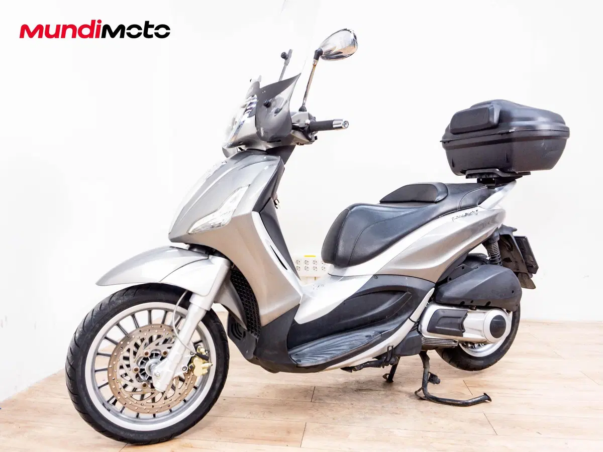 Piaggio Beverly 350 SportTouring ie (2011 - 15) (8)
