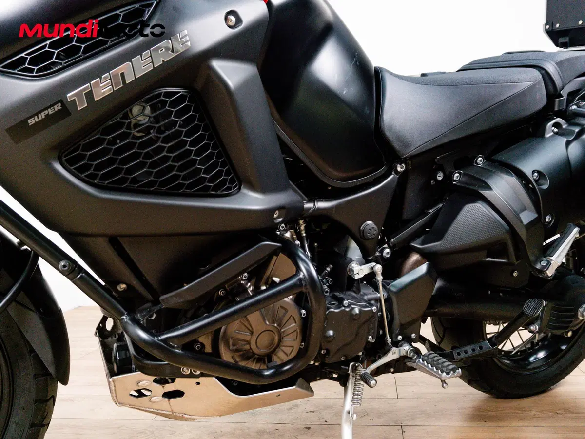 Yamaha XT1200Z Super Ténéré First Edition (2010 - 11) (9)