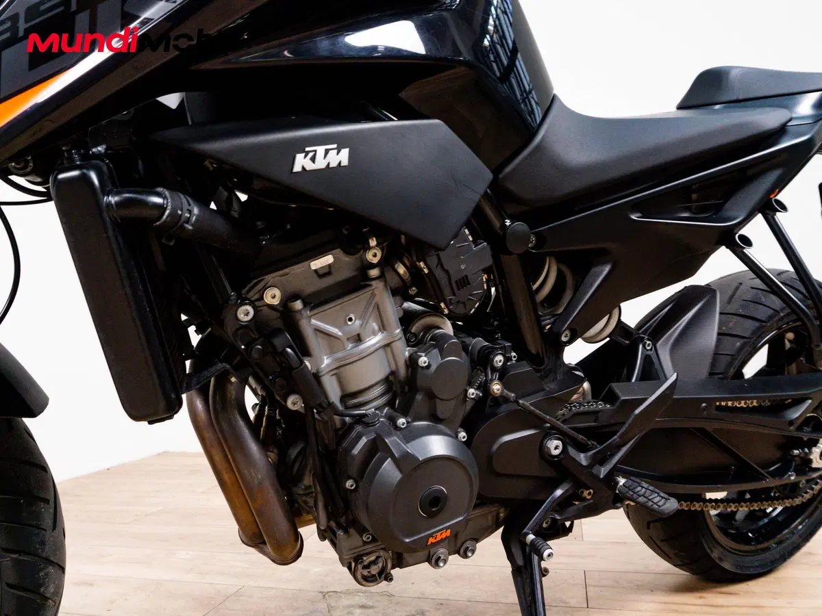 KTM 890 Duke (2021 - 23) (9)