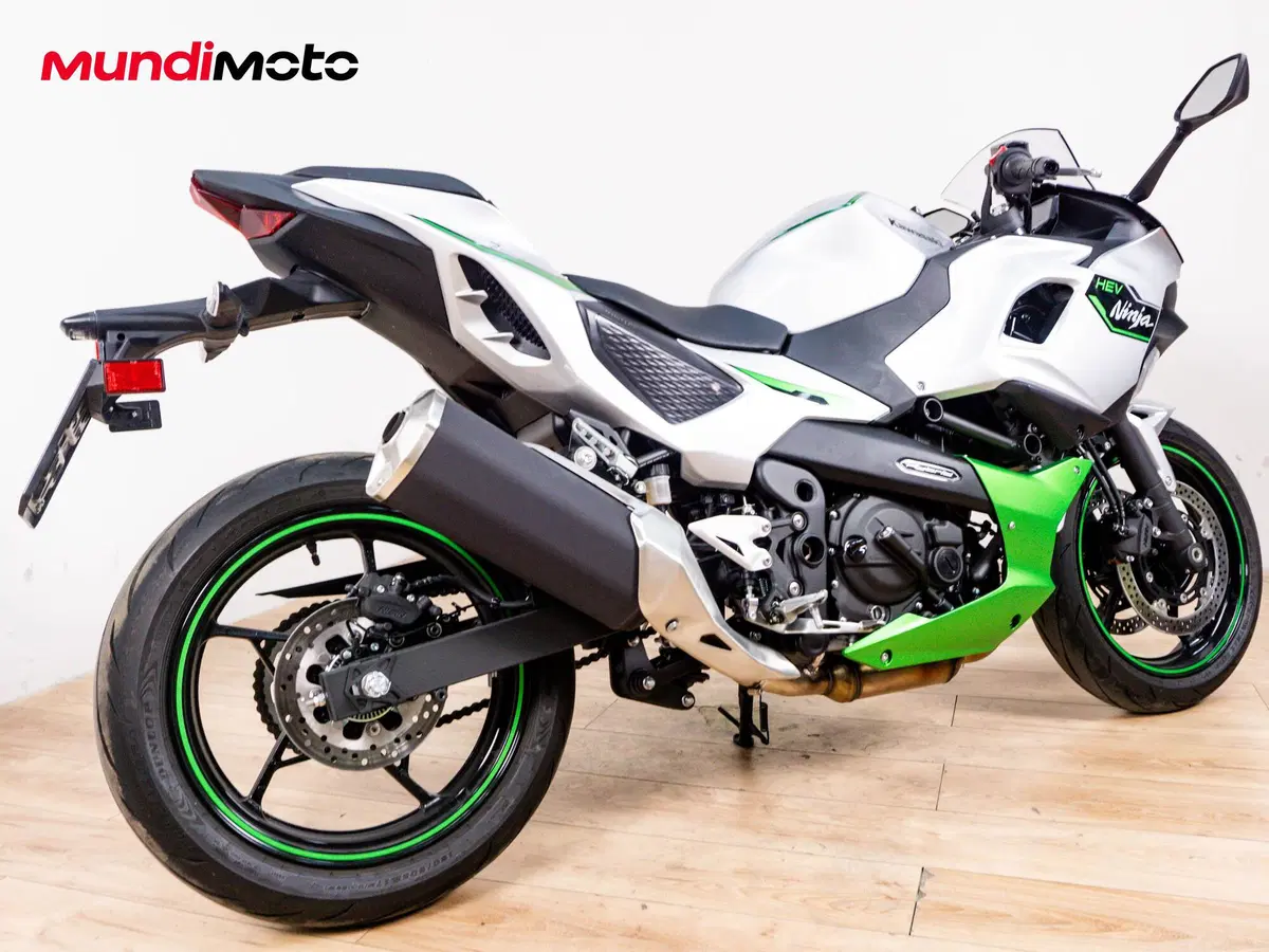 Kawasaki Ninja 7 Hybrid (2024 - 26) (3)