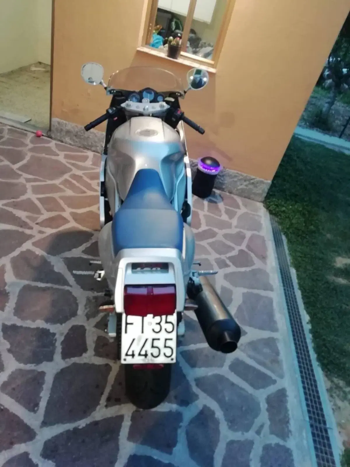 Yamaha FZR 1000. EX UP (3)