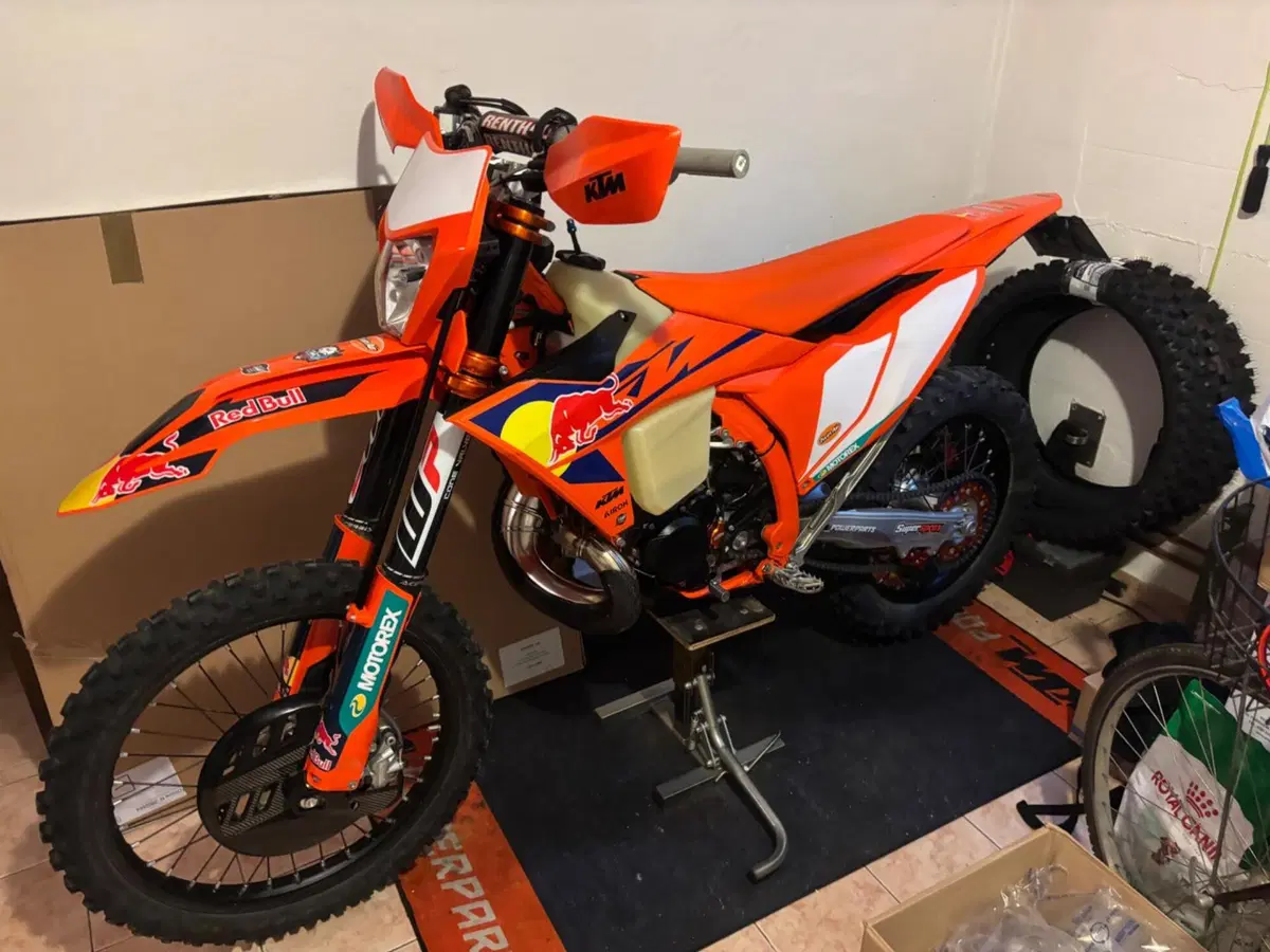 KTM 300 EXC Champion Edition (2025)