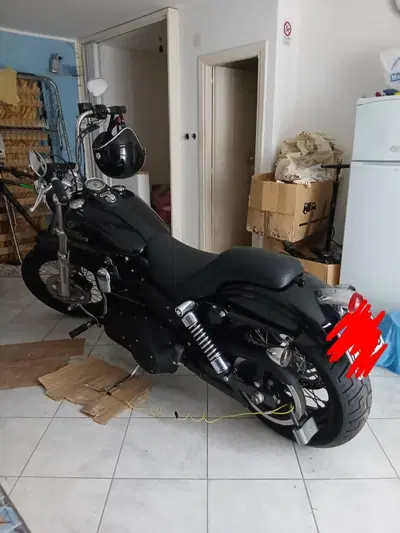 Harley-Davidson 1584 Street Bob (2008 - 15) - FXDB usata