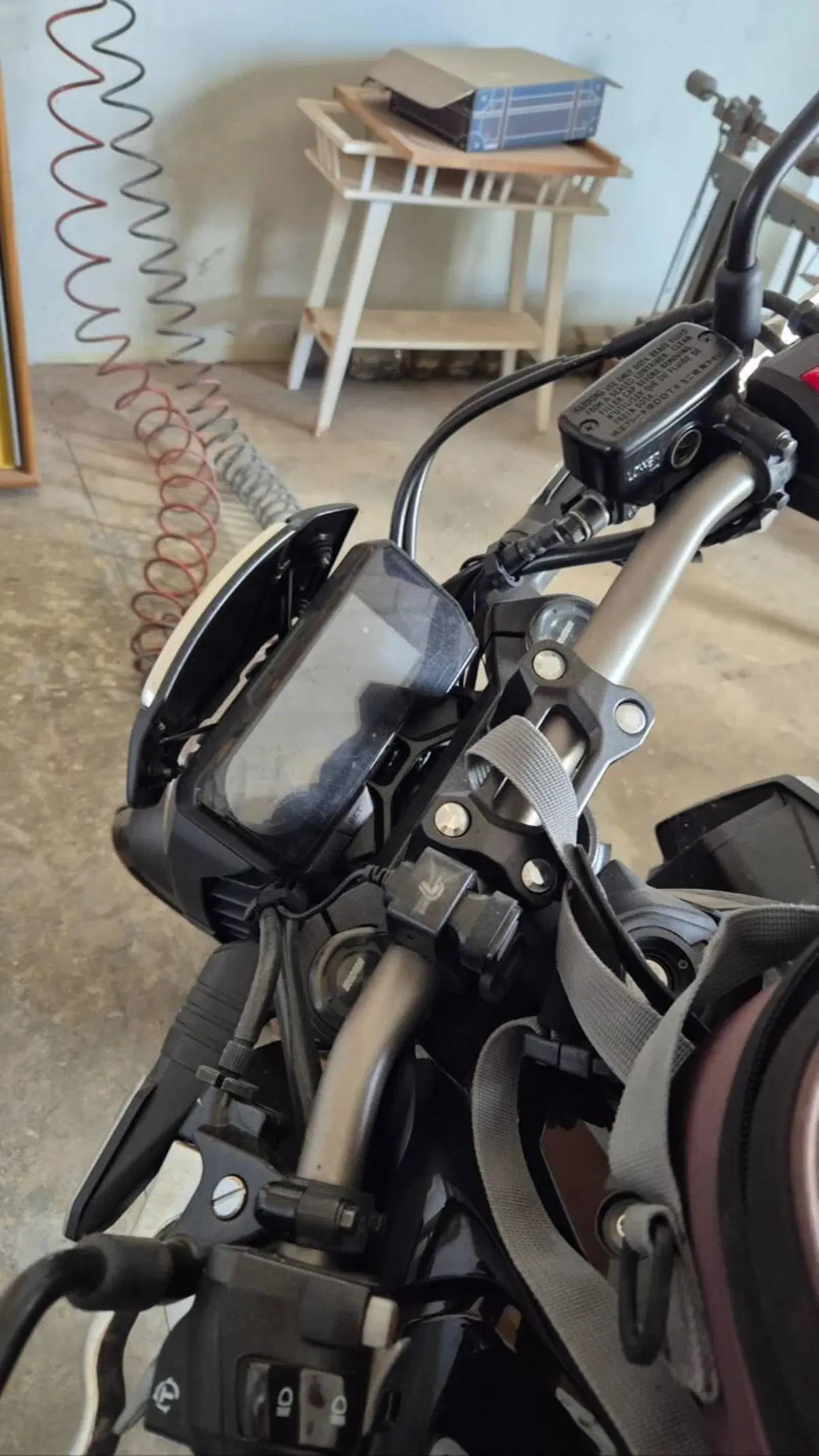 Honda CB 650 R (2019 - 20) (5)