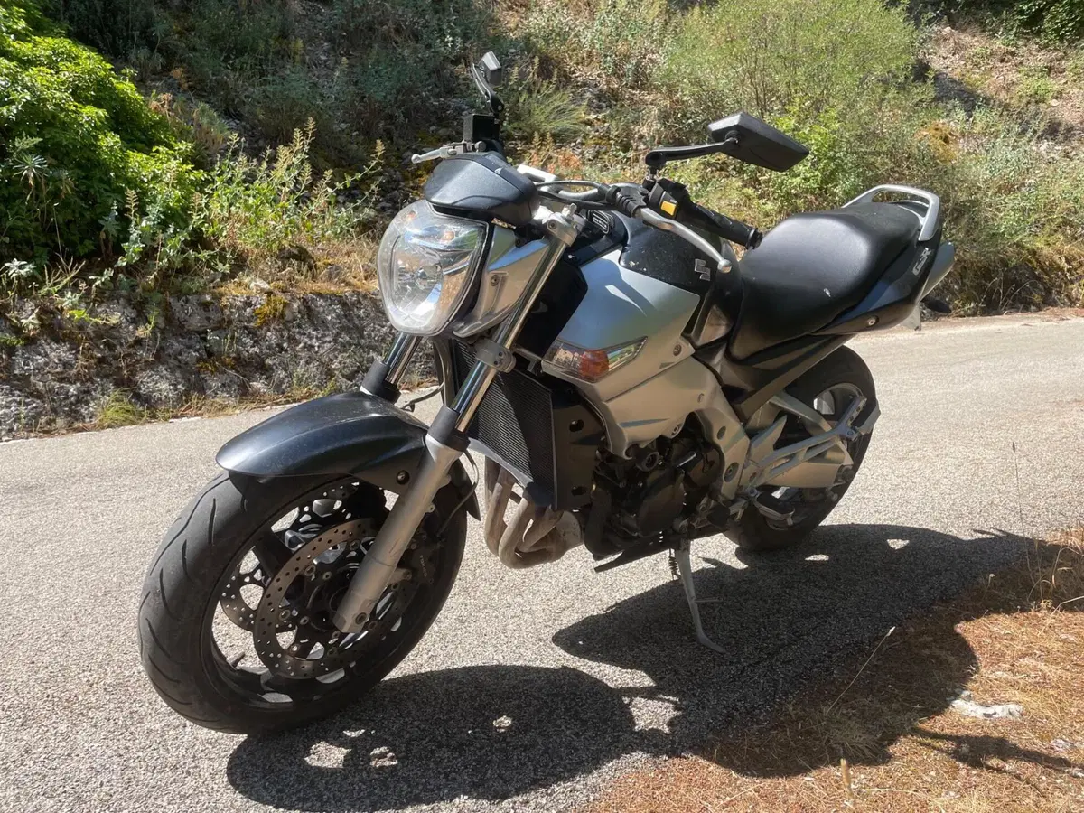 Suzuki GSR 600 (2006 - 11) (5)