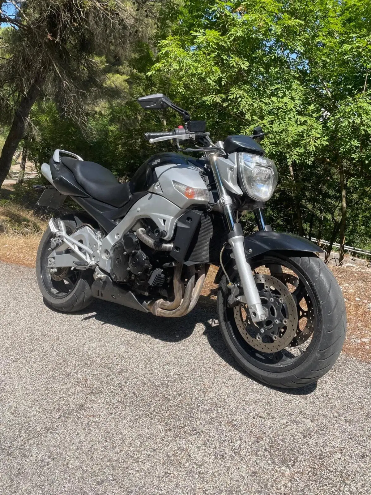 Suzuki GSR 600 (2006 - 11) (7)