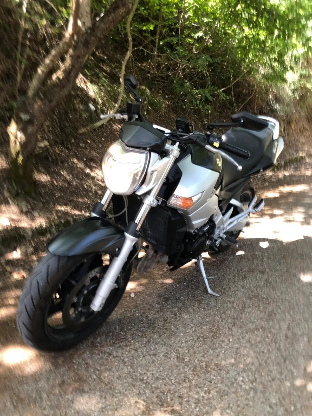 Suzuki GSR 600 (2006 - 11) (12)