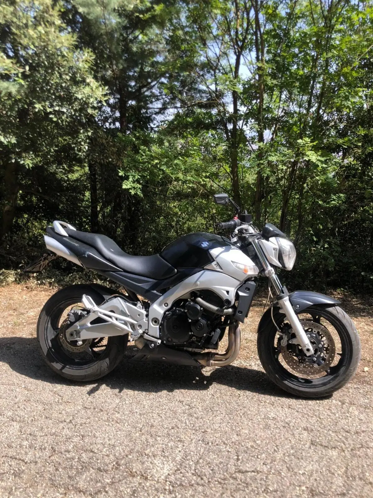 Suzuki GSR 600 (2006 - 11) (13)