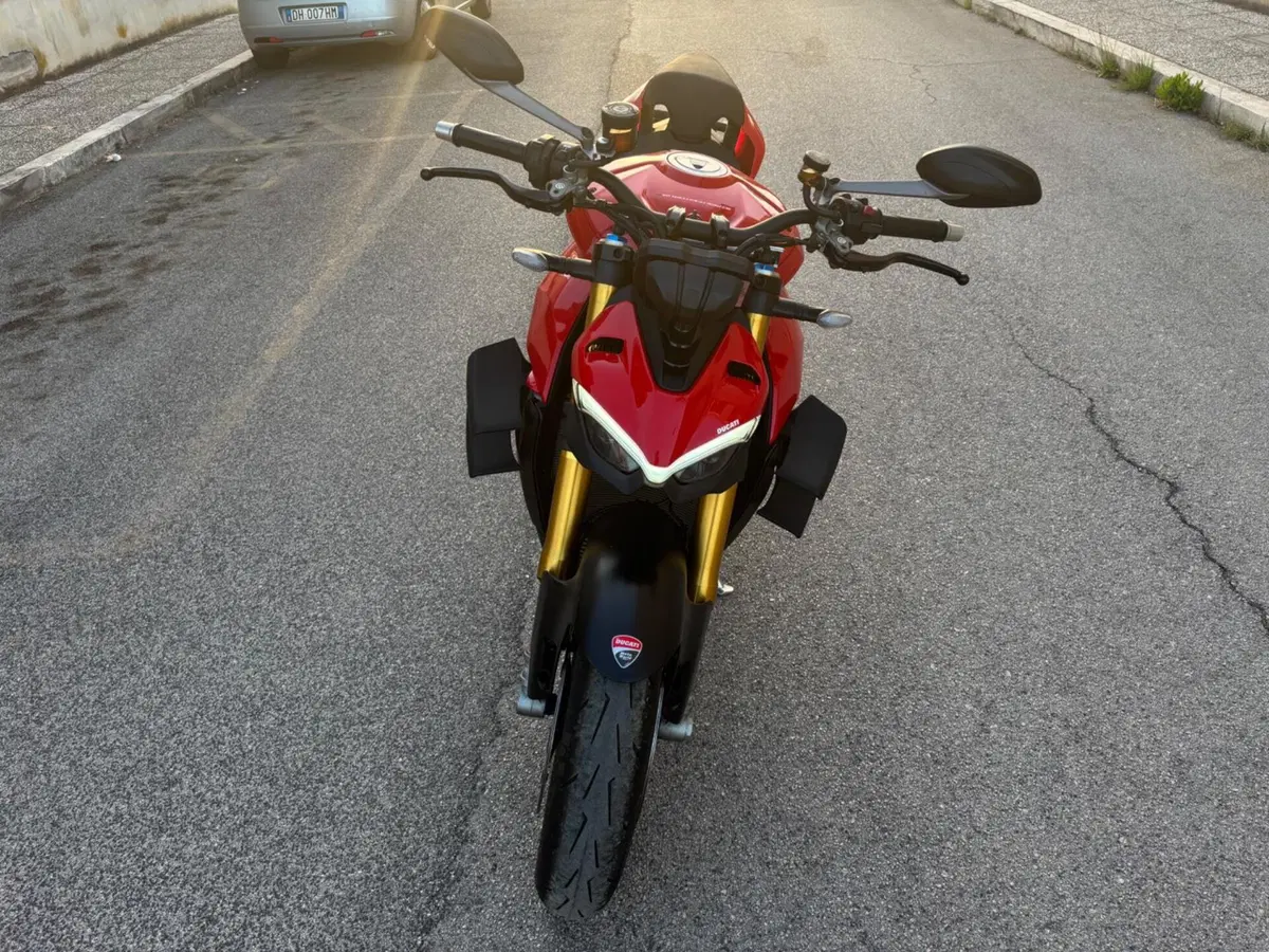 Ducati Streetfighter V4 1100 S (2021 - 22) (3)