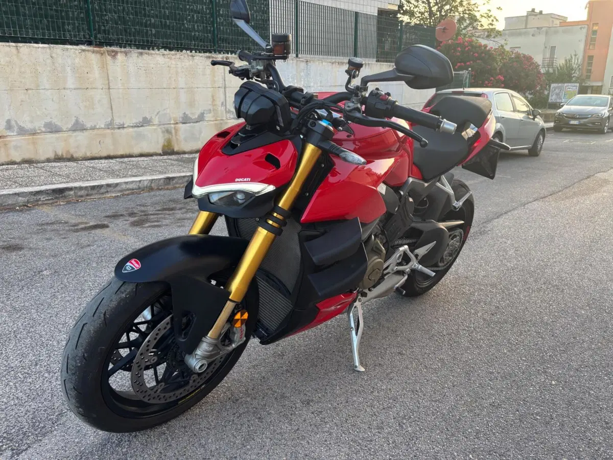 Ducati Streetfighter V4 1100 S (2021 - 22) (4)