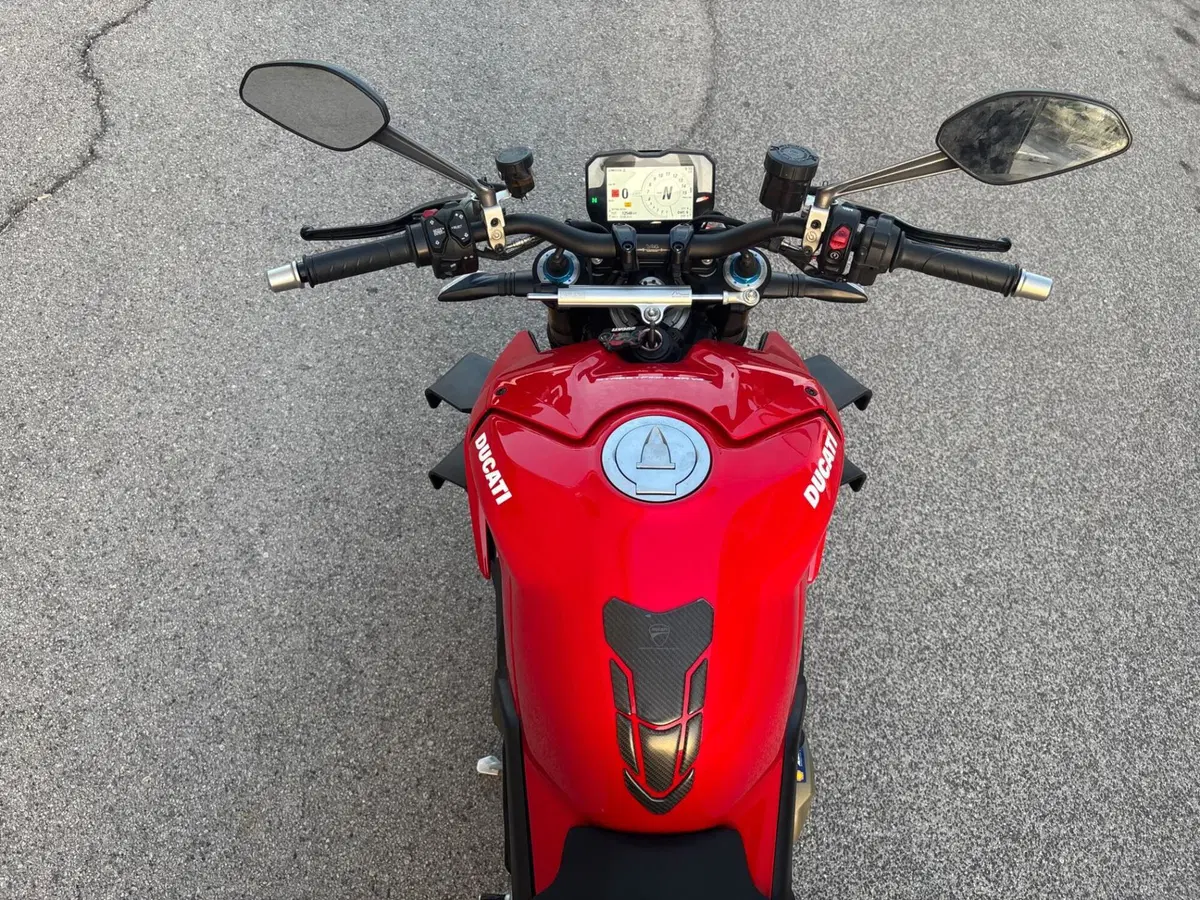 Ducati Streetfighter V4 1100 S (2021 - 22) (5)
