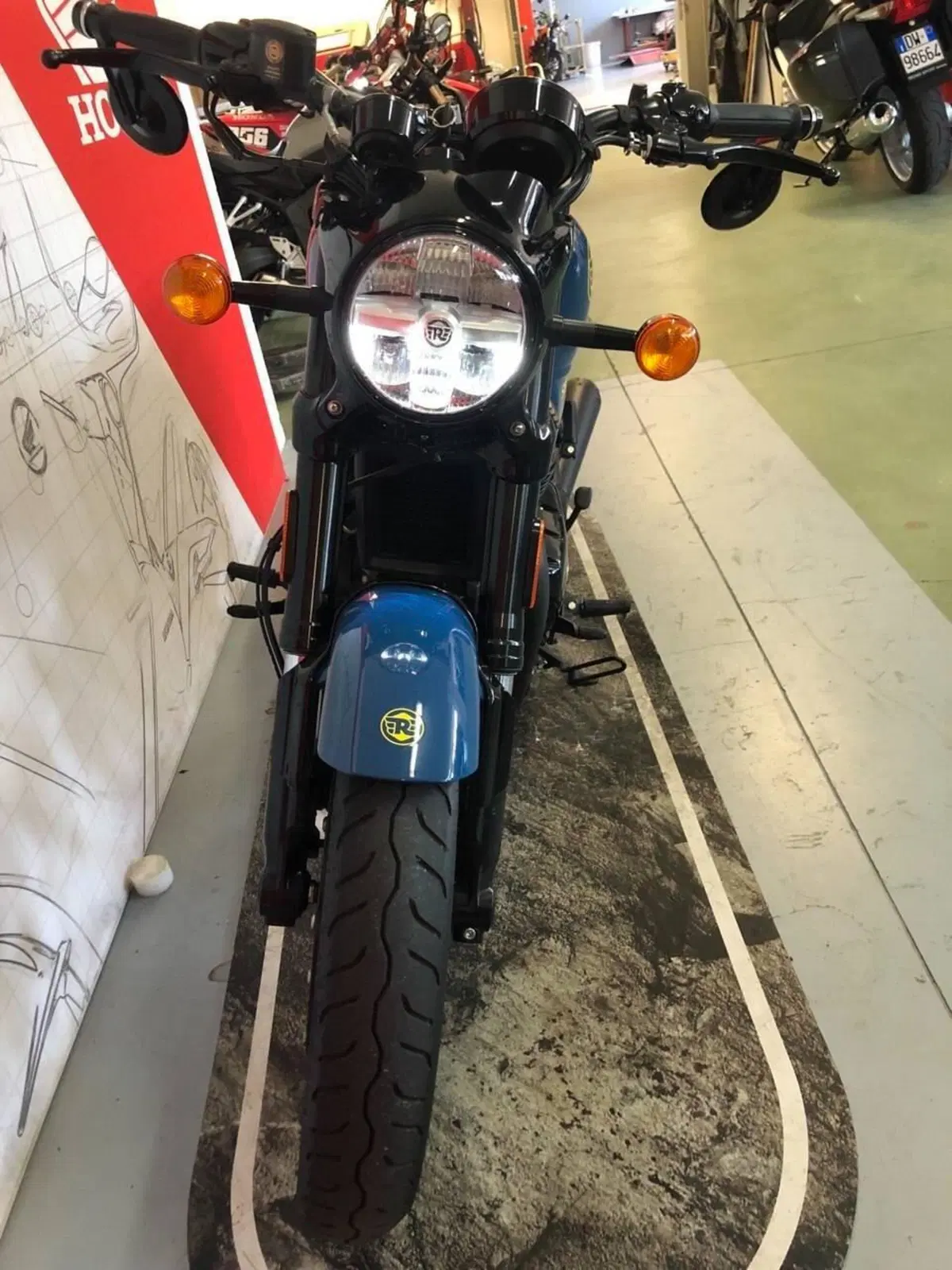 Royal Enfield Shotgun 650 (2024 - 26) (5)