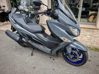 Suzuki Burgman 400 (2022 - 24) usata