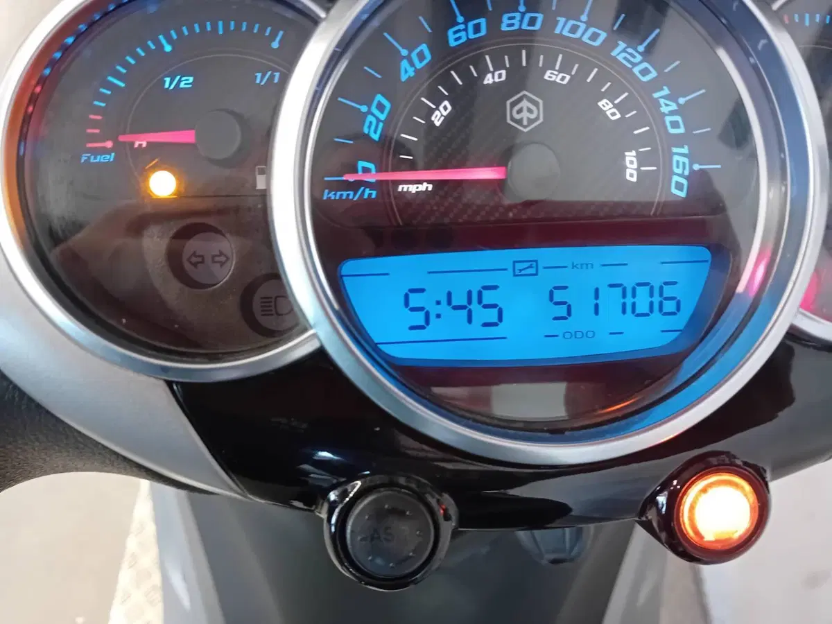 Piaggio Beverly 300 S i.e. (2015 - 16) (3)