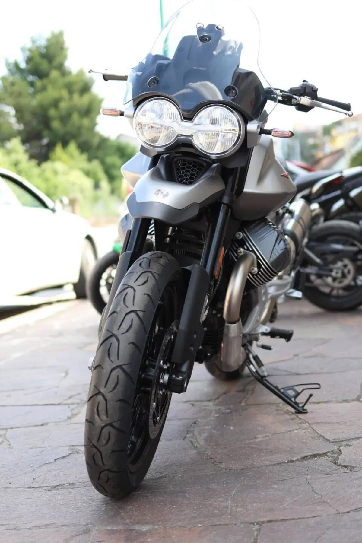 Moto Guzzi V85 Strada (2024 - 26) (6)