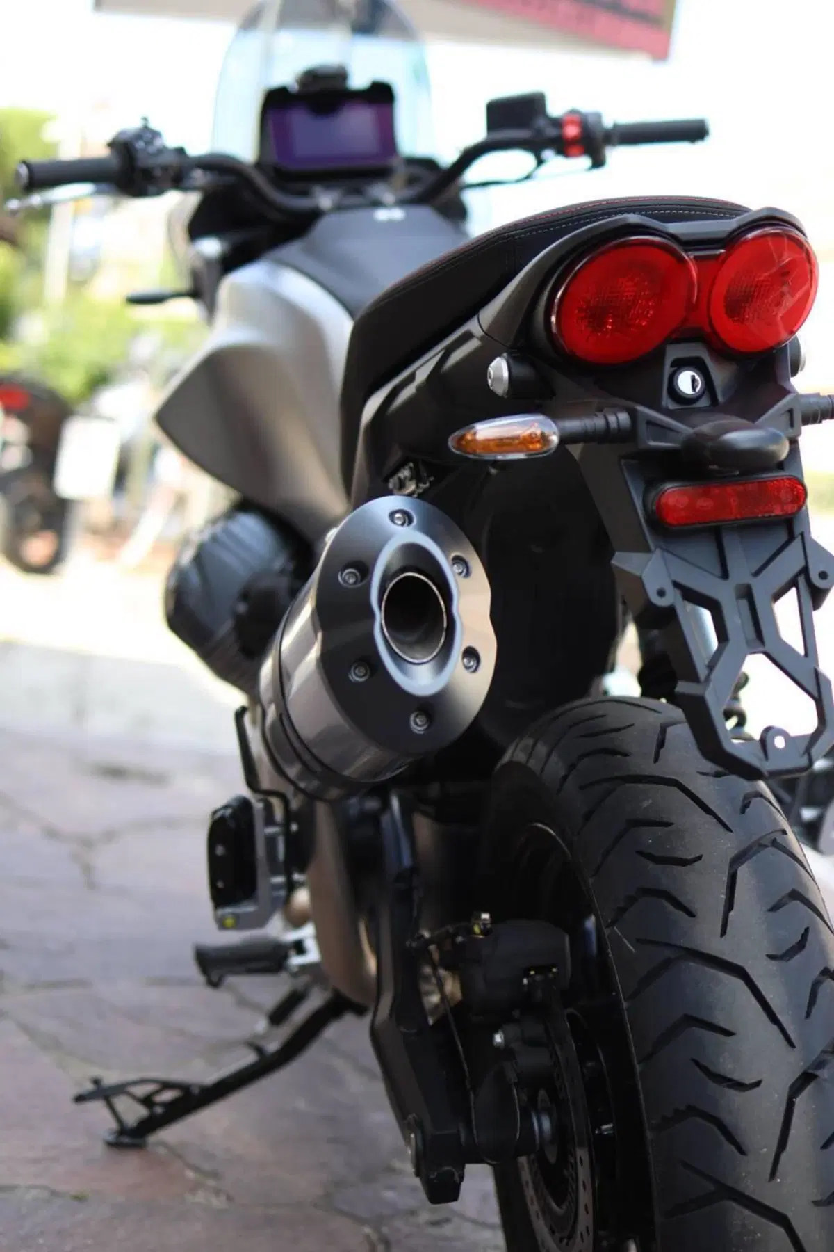Moto Guzzi V85 Strada (2024 - 26) (8)