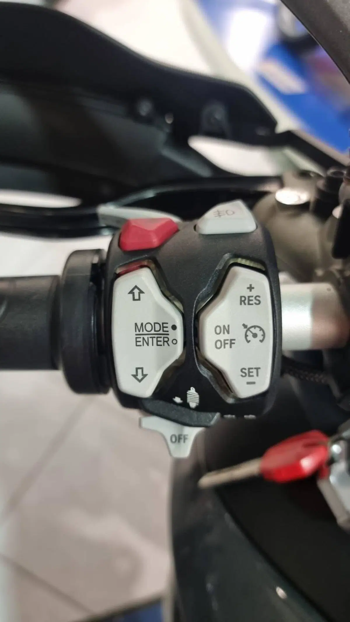 Ducati Multistrada V2 S (2022 - 24) (15)