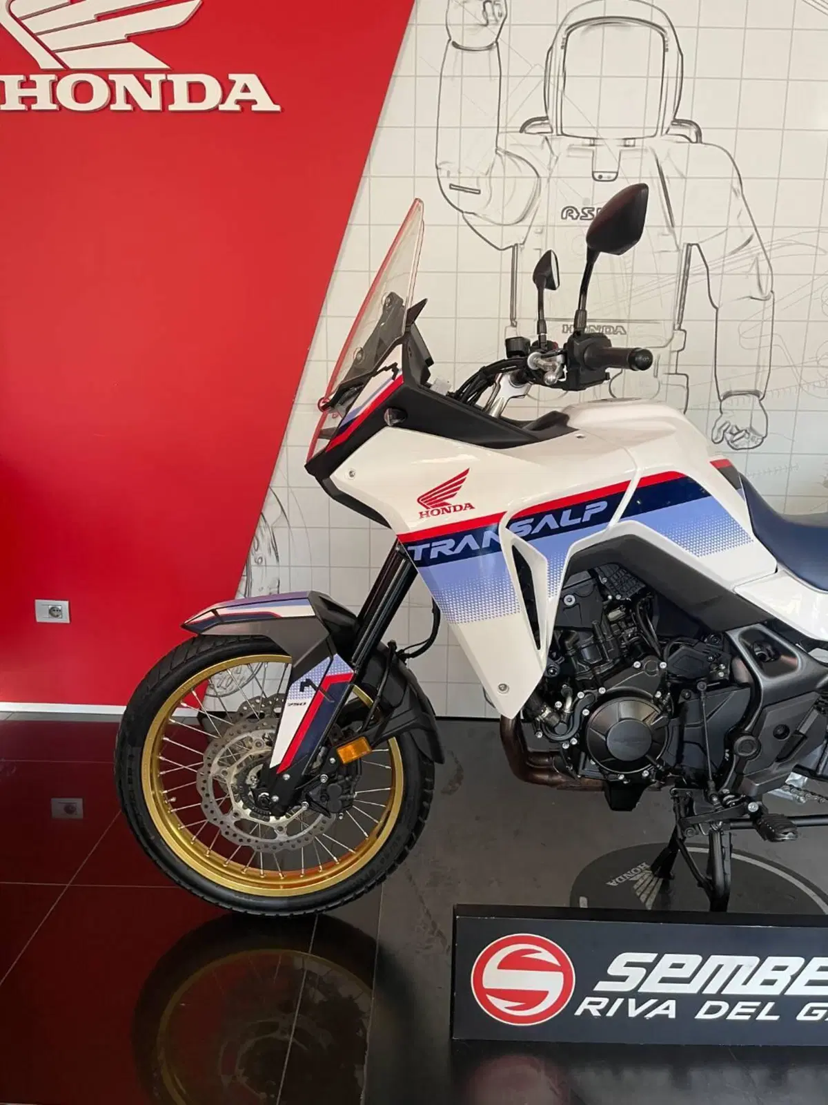 Honda Transalp XL750 (2023 - 24) (6)