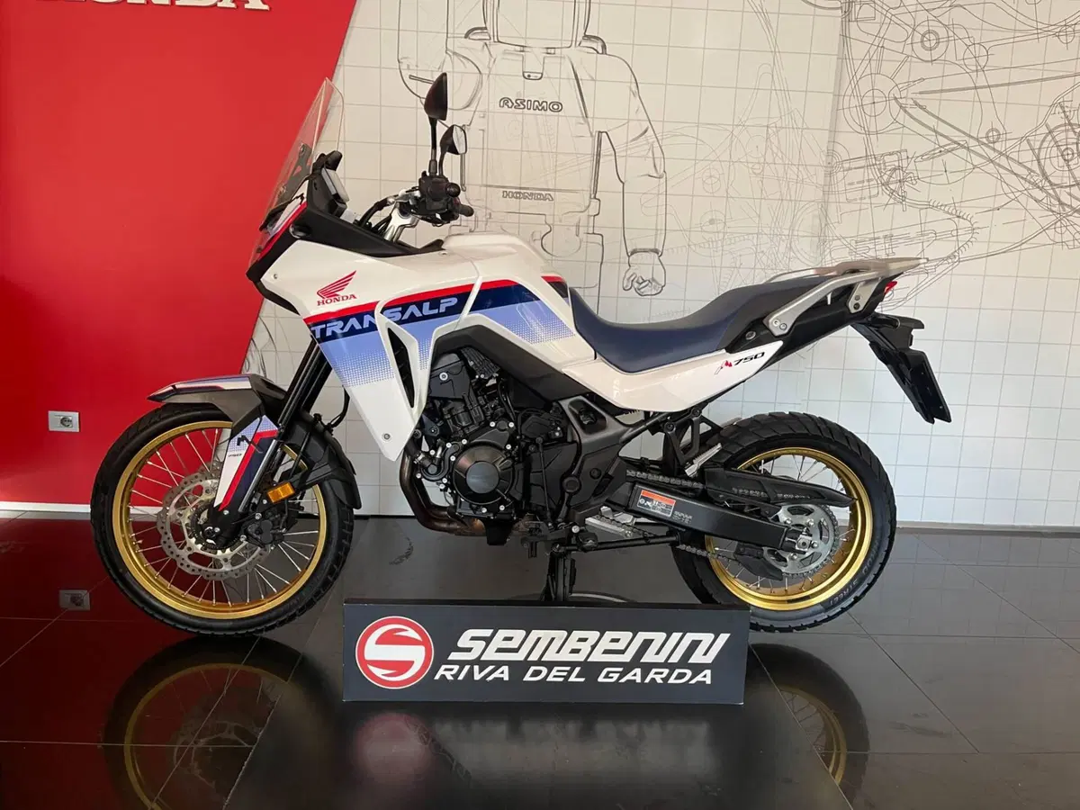 Honda Transalp XL750 (2023 - 24) (7)