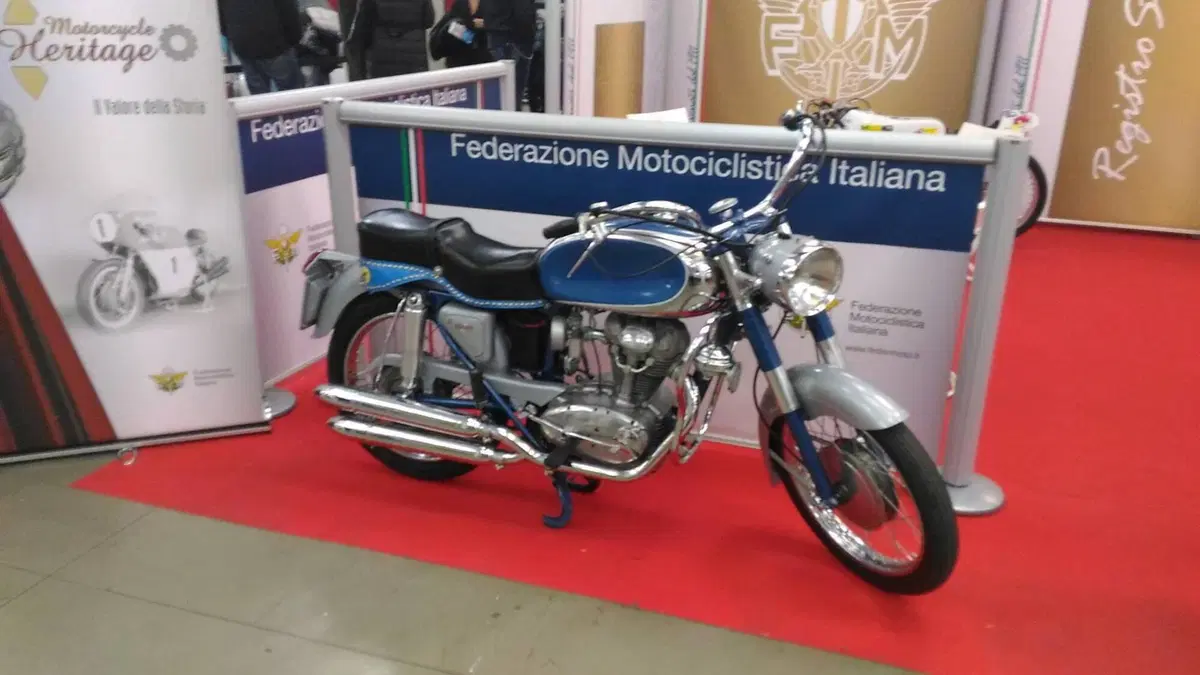 Ducati 175 America  (3)