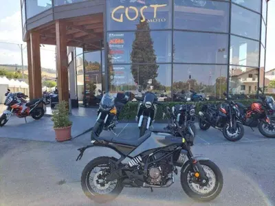 Husqvarna Svartpilen 125 (2024 - 26) nuova