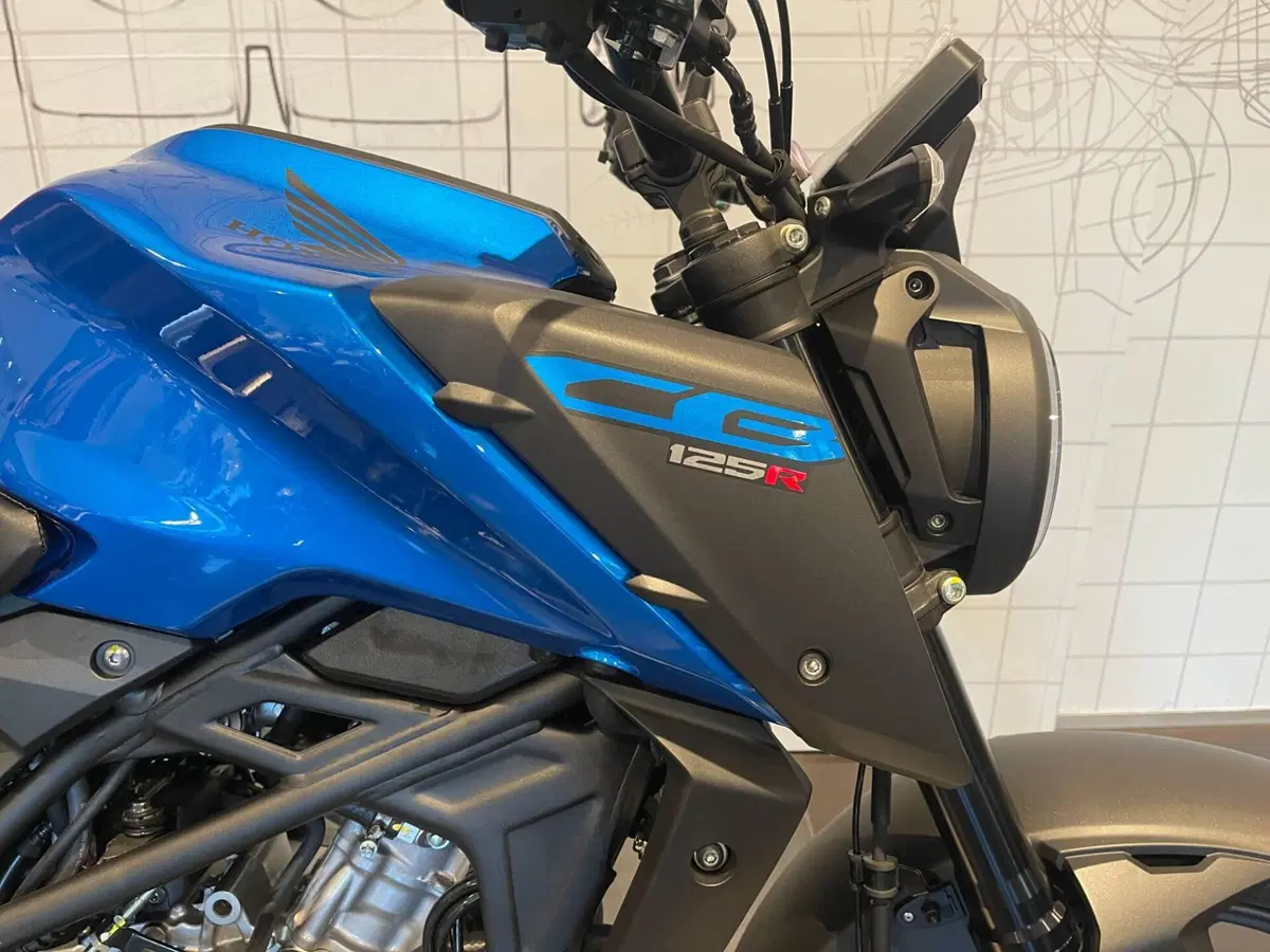 Honda CB 125 R (2024 - 26) (2)