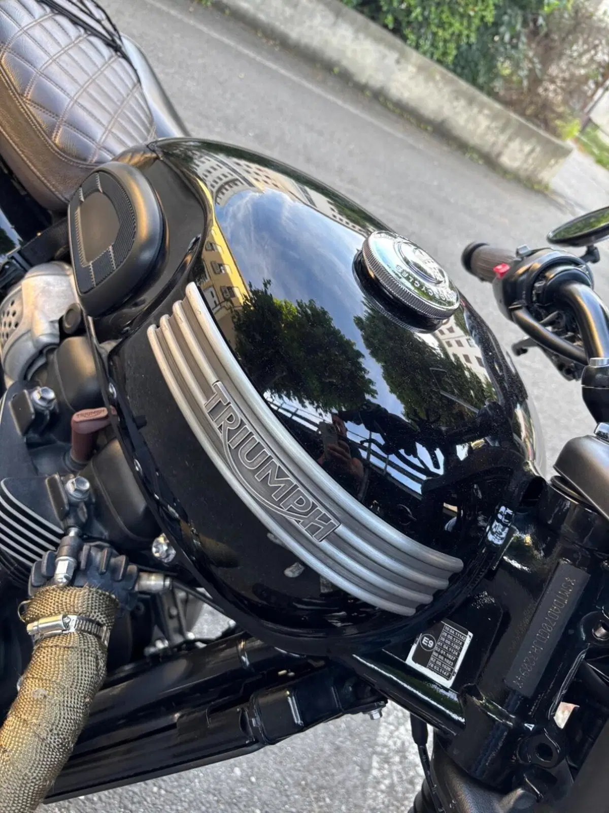 Triumph Bonneville T100 (2017 - 20) (2)