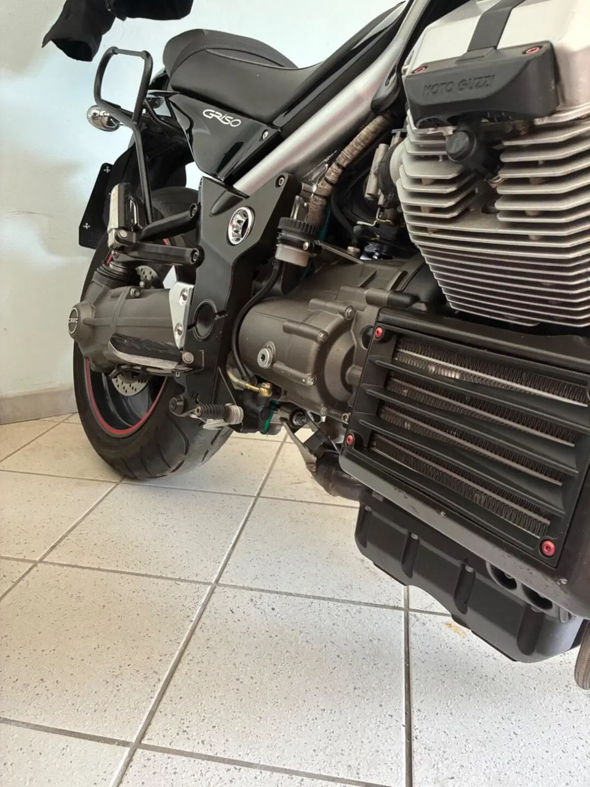 Moto Guzzi Griso 1100 (2005 - 11) (8)