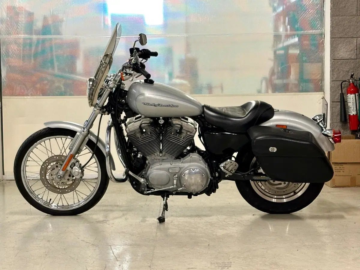 Harley-Davidson 883 Custom (2001 - 05) - XL 53C